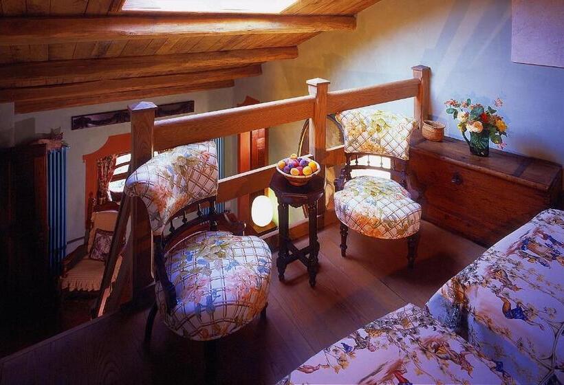 סוויטה, Castello Di Strambinello