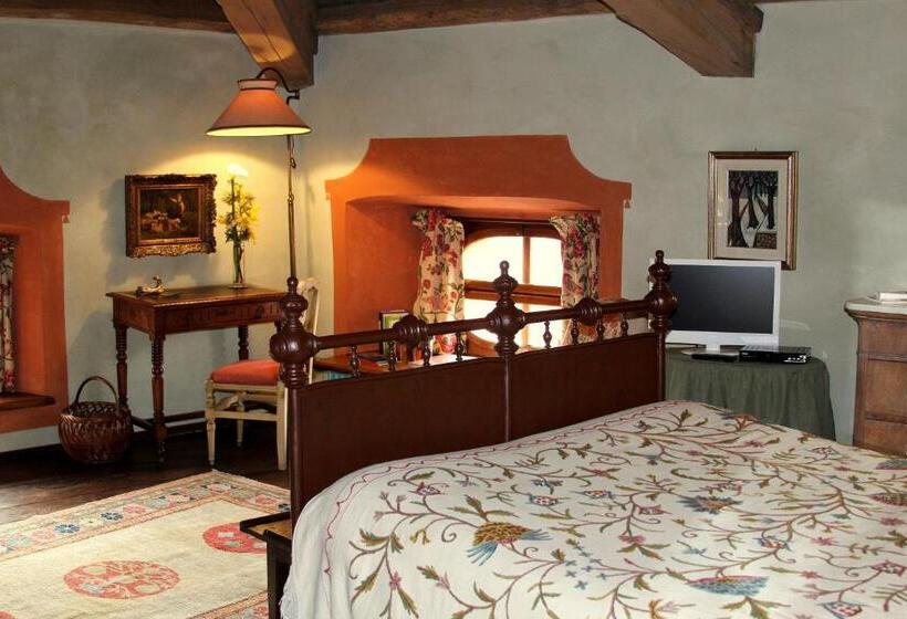 סוויטה, Castello Di Strambinello