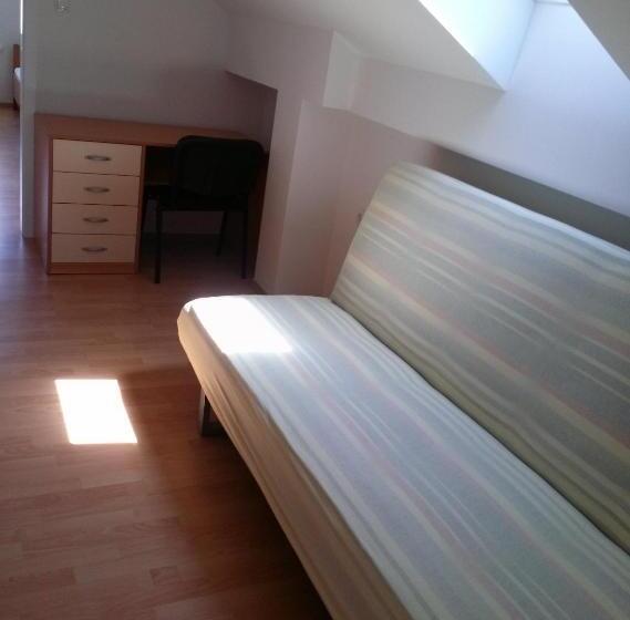 اتاق استاندارد چهار تخته, Bed And Breakfast špelca