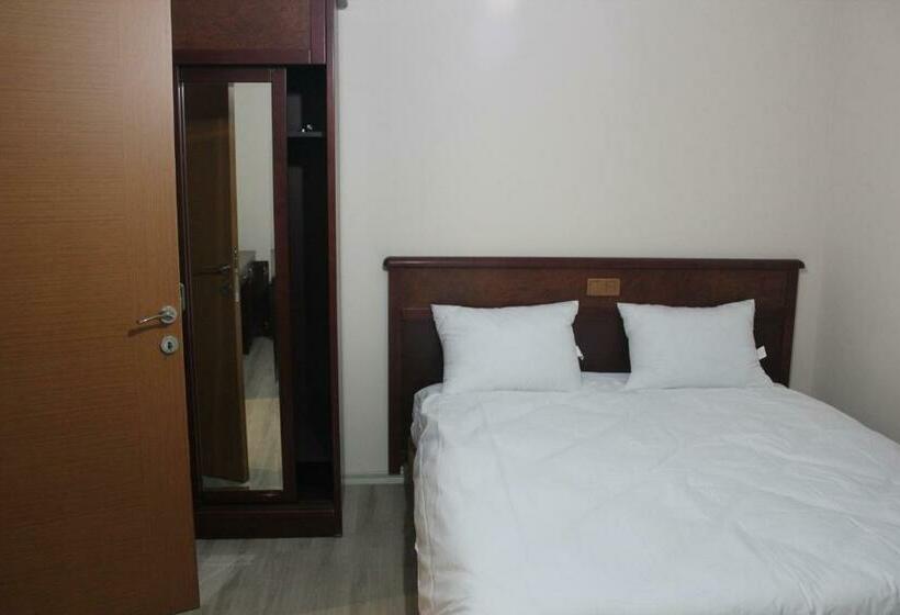 Apartamento 2 Dormitórios, Herton Apart