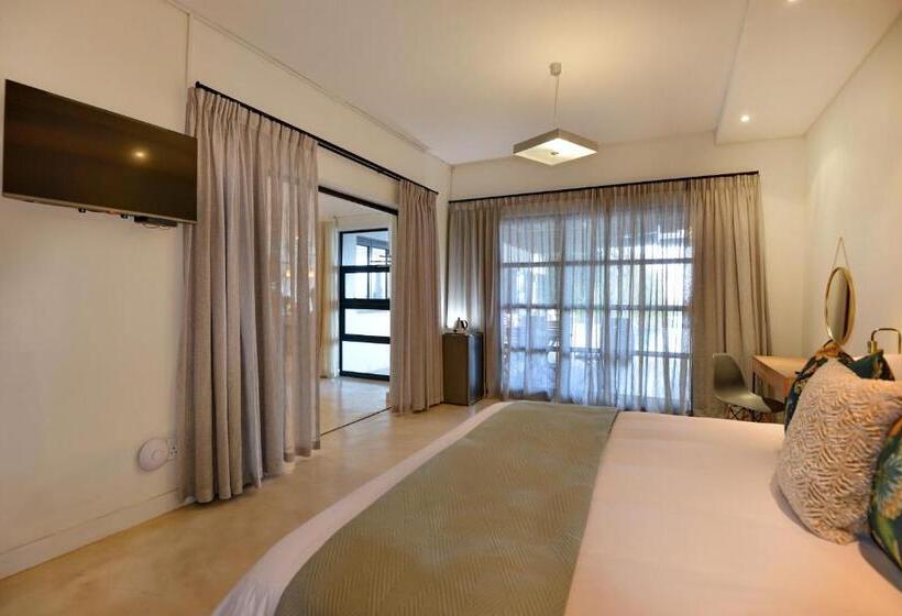 标准间, Ladybird Lodge