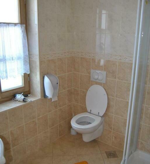 استودیوی استاندارد, Tourist Farm Dujceva Domacija