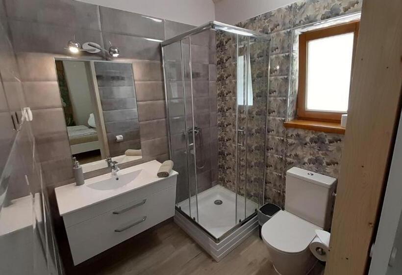 غرفة قياسية مطلّة علي الحديقة, Köveskál Panzió