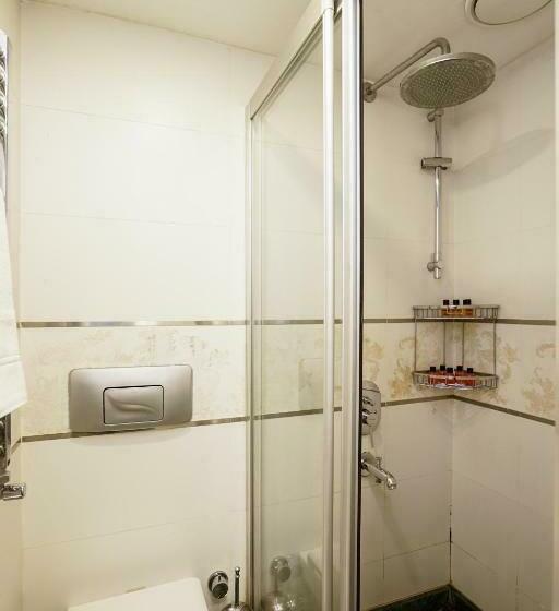 سوییت لوکس, Moss Suites