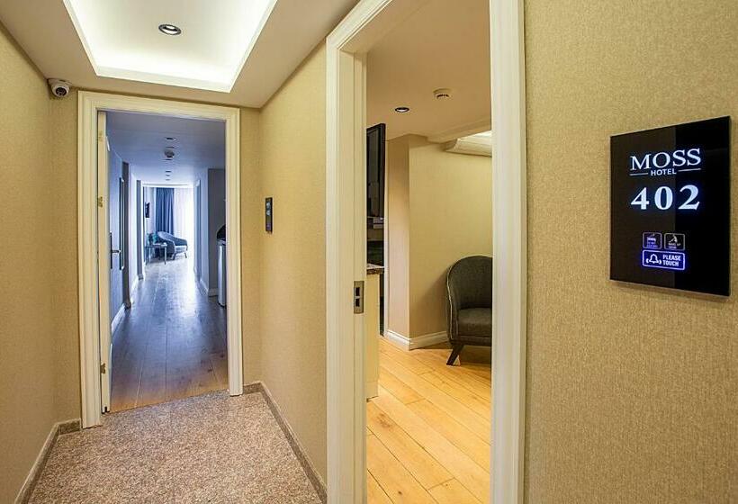 سوییت لوکس, Moss Suites