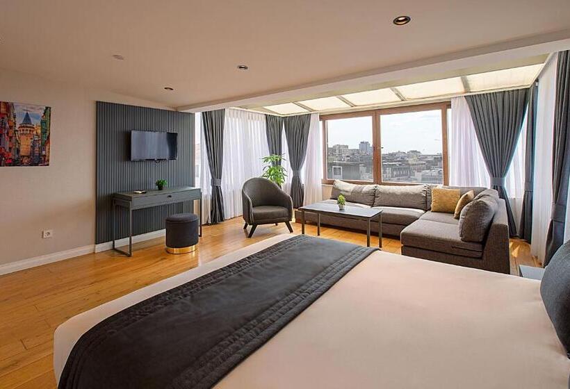 سوییت لوکس, Moss Suites