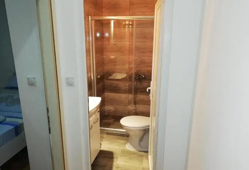 بنگله خانوادگی, Lile Pestani Accommodation