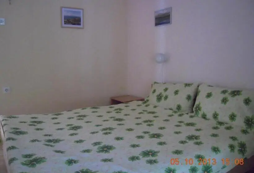 بنگله خانوادگی, Lile Pestani Accommodation
