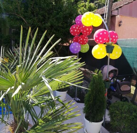 اتاق استاندارد یک نفره, Lile Pestani Accommodation