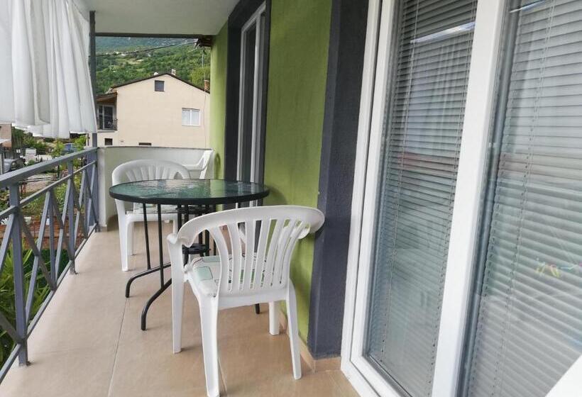 ویلای استاندارد با چشمانداز باغ, Lile Pestani Accommodation