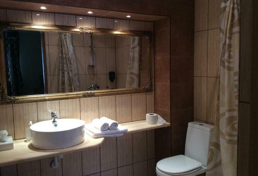 اتاق استاندارد, Männiaru Puhkemajad Bo Ka Pubi