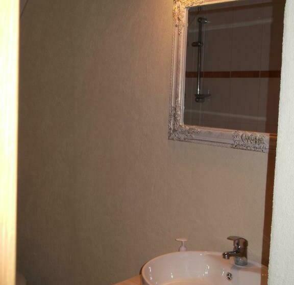 اتاق استاندارد, Männiaru Puhkemajad Bo Ka Pubi