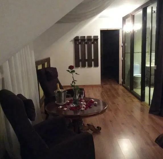 سوییت, Männiaru Puhkemajad Bo Ka Pubi