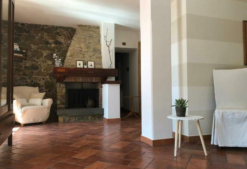 דירת שני חדרים, Podere Morucciola