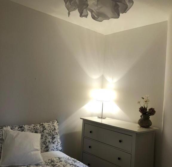 דירת שני חדרים, Podere Morucciola