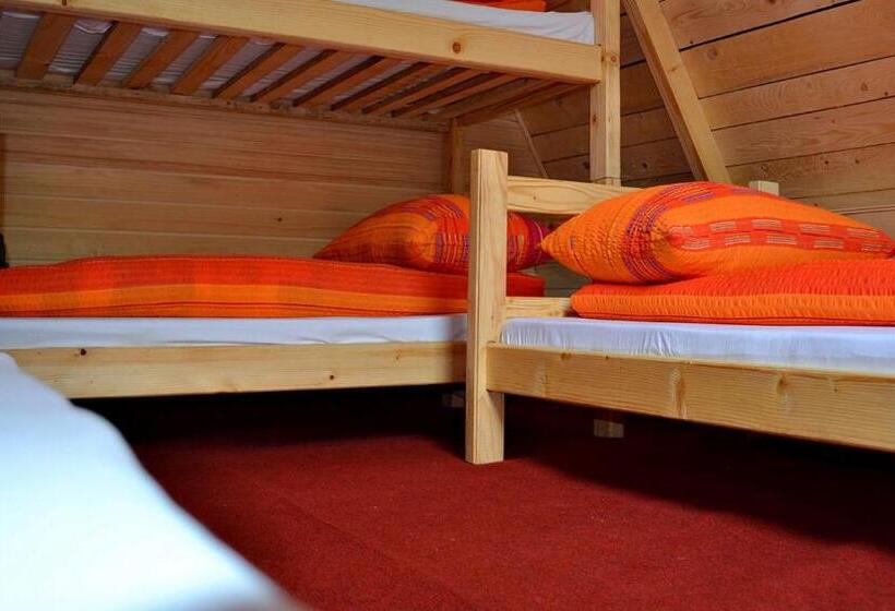 اتاق کلاسیک چهارنفره, Rafting Center Drina Tara