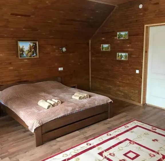 コンフォートトリプルルーム, ‘‘forest House ’‘ будинок для відпочинку