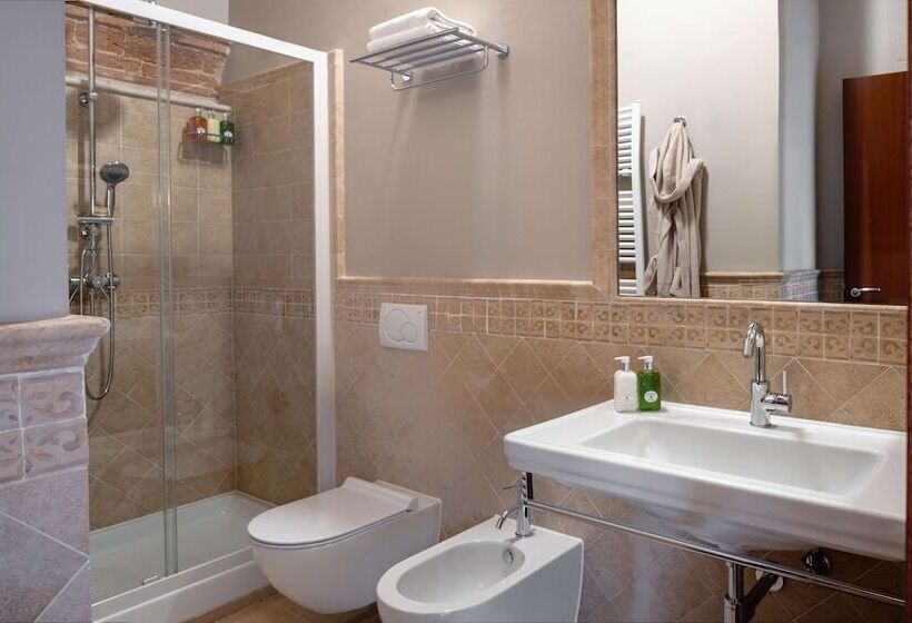 スタンダードスタジオ, Precise Tale Poggio Alla Sala