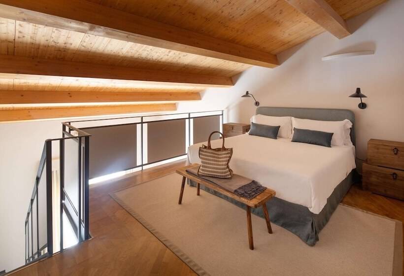 ジュニアスイート, Precise Tale Poggio Alla Sala