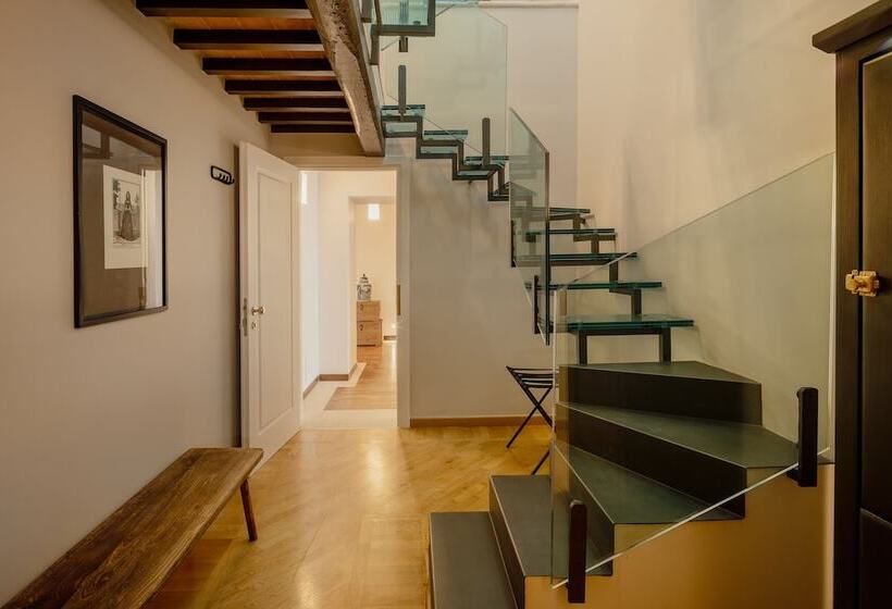 シングルデラックスルーム, Precise Tale Poggio Alla Sala