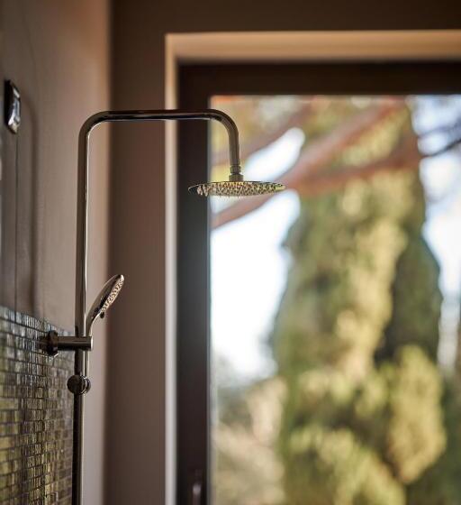 クラシックスタジオ, Precise Tale Poggio Alla Sala