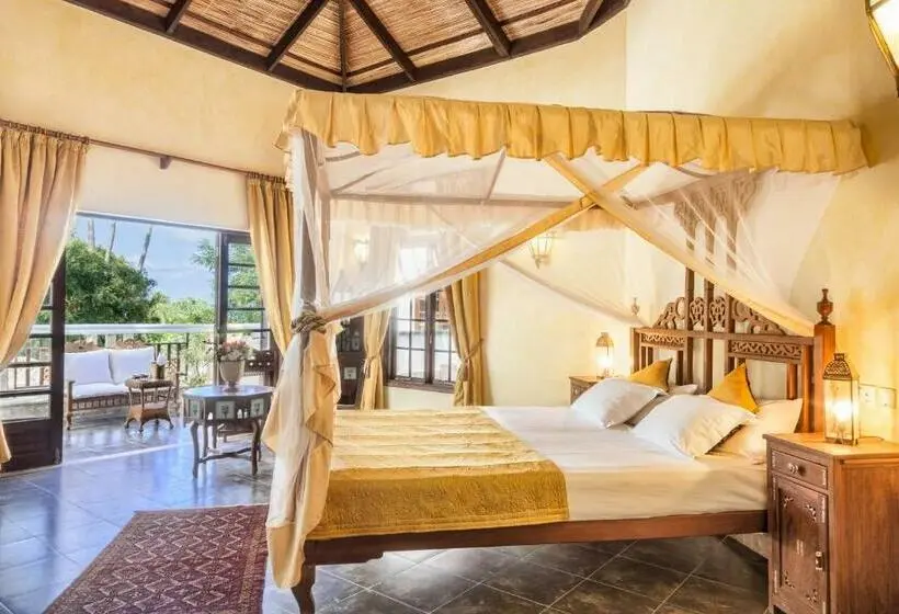 اتاق لوکس با چشم‌انداز دریا, The Maji Beach Boutique Hotel  Adults Only