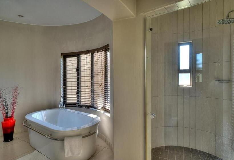 Номер Стандарт с Террасой, Legend Simba Safari   Legend Golf Safari Resort