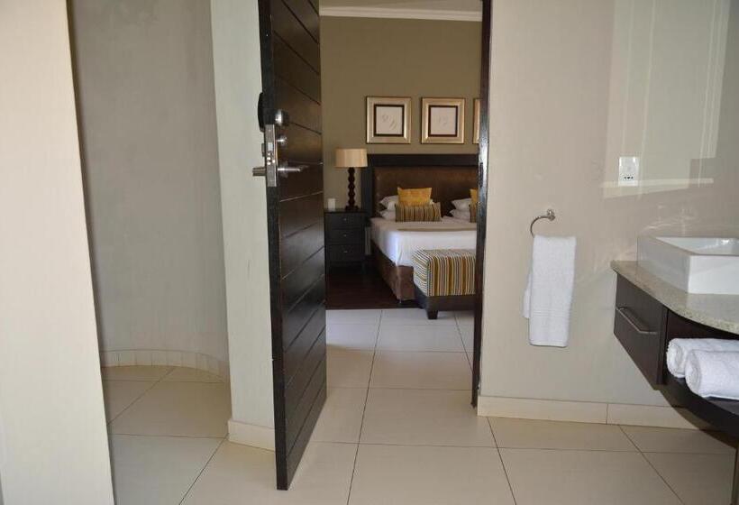 غرفة قياسية مزوَّدة بتراس, Legend Simba Safari   Legend Golf Safari Resort