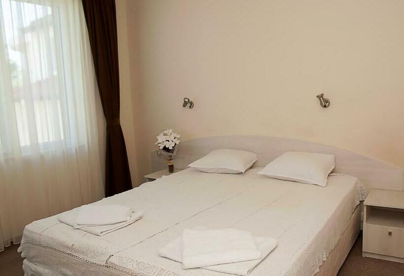 スタンダードルーム, Complex Pika