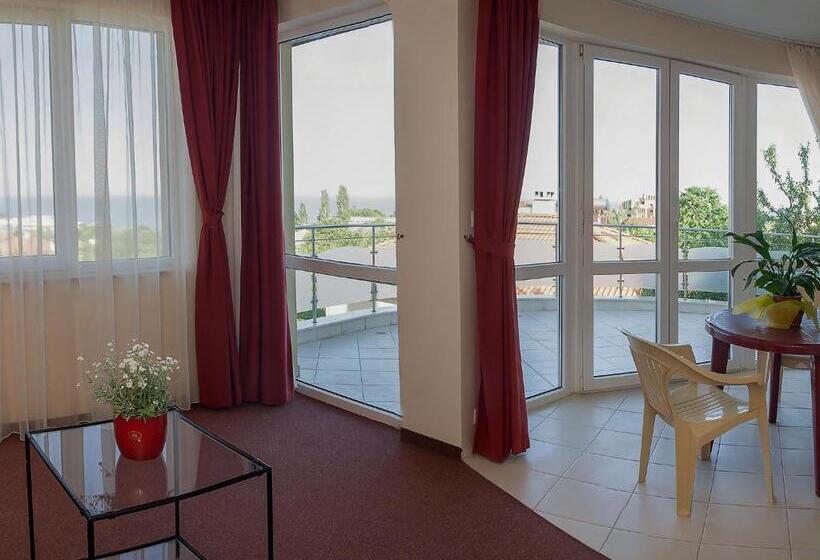 ２ベッドルームアパートメント, Complex Pika