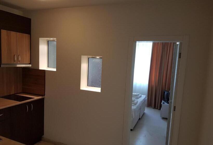 ２ベッドルームアパートメント, Complex Pika