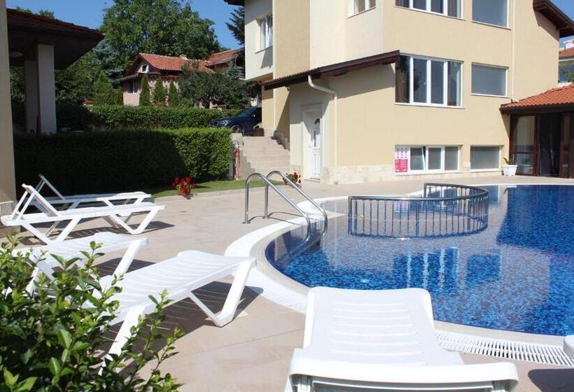 １ベッドルームアパートメント, Complex Pika