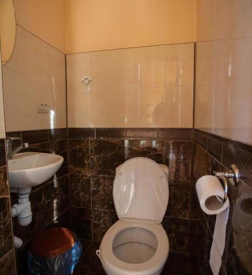 Номер Стандарт Четырехместный Совместный Санузел, Guest House In Drachino