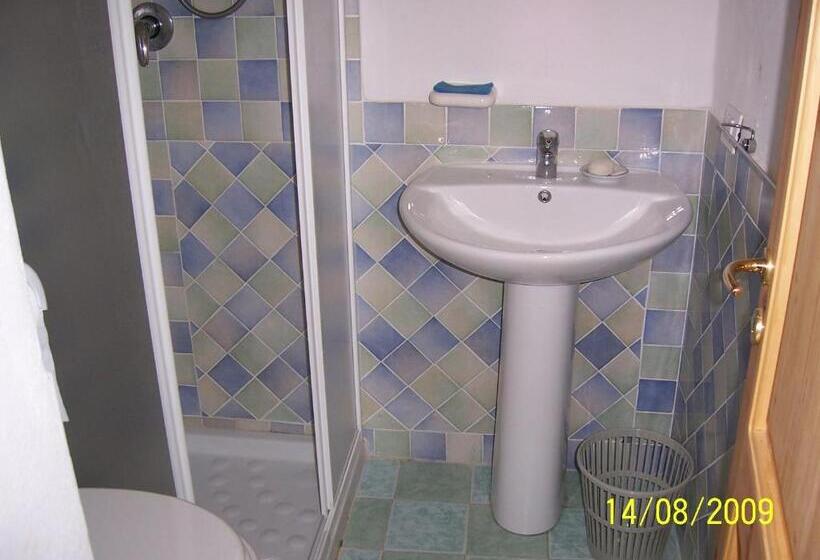 侧面海景俱乐部房间, Case Vacanza Cafarella