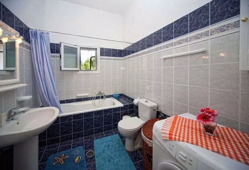 Huoneisto 1 Makuuhuone, Crystal Blue Hotel, Barbati