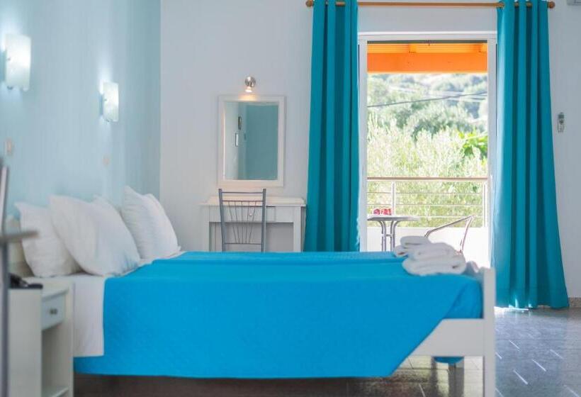 标准工作室, Crystal Blue Hotel, Barbati