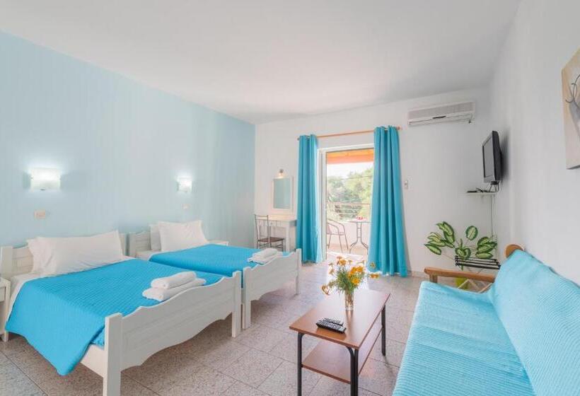 家庭工作室, Crystal Blue Hotel, Barbati