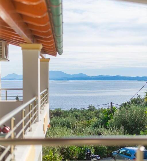 家庭工作室, Crystal Blue Hotel, Barbati