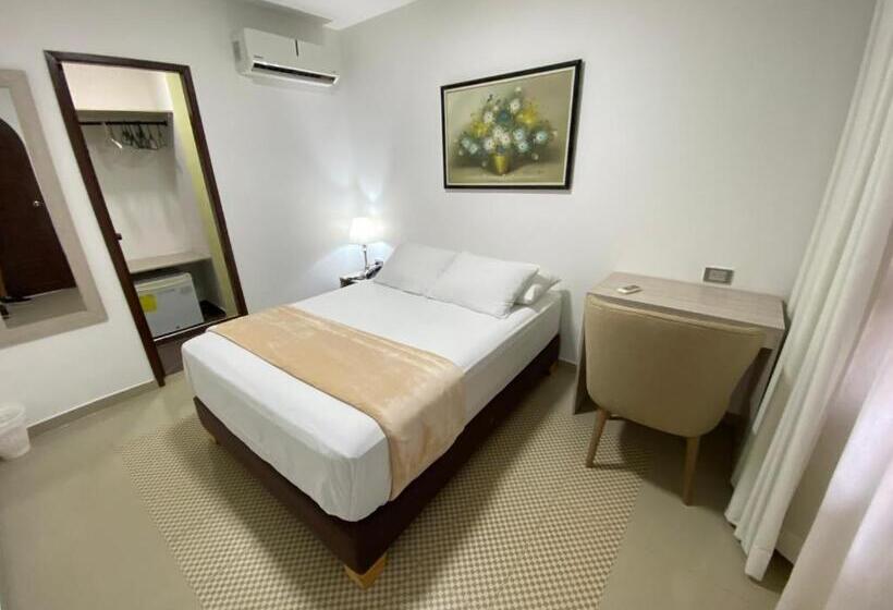 标准单人间, Casa Colonial