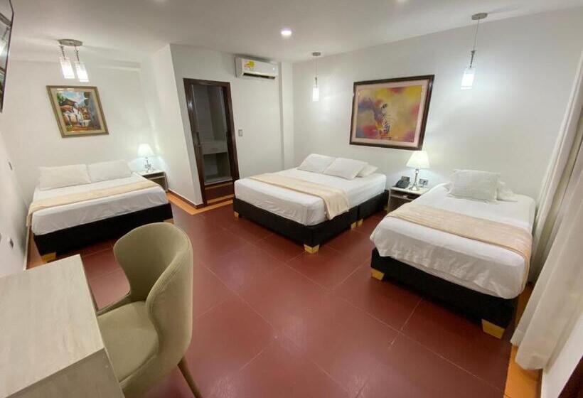 标准三人间, Casa Colonial