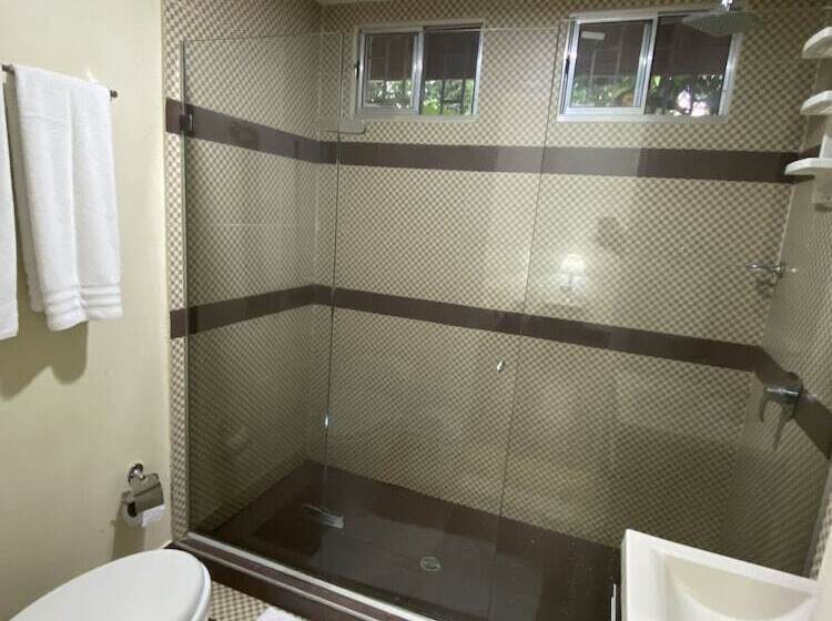 标准三人间, Casa Colonial