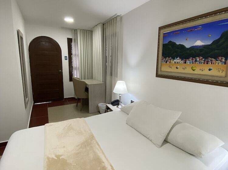 标准单人间, Casa Colonial