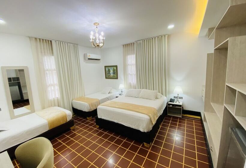 标准三人间, Casa Colonial