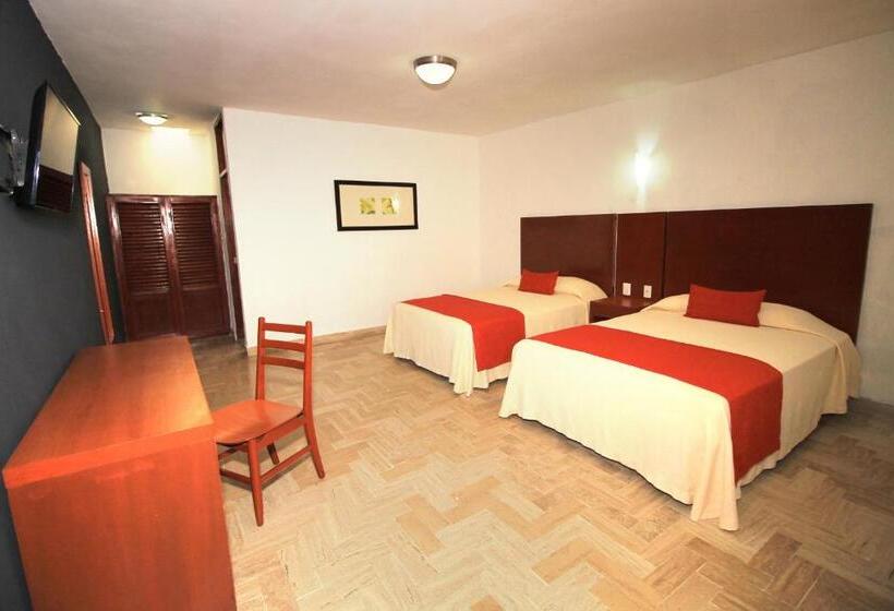 스탠다드 룸 더블 침대 2개, Central