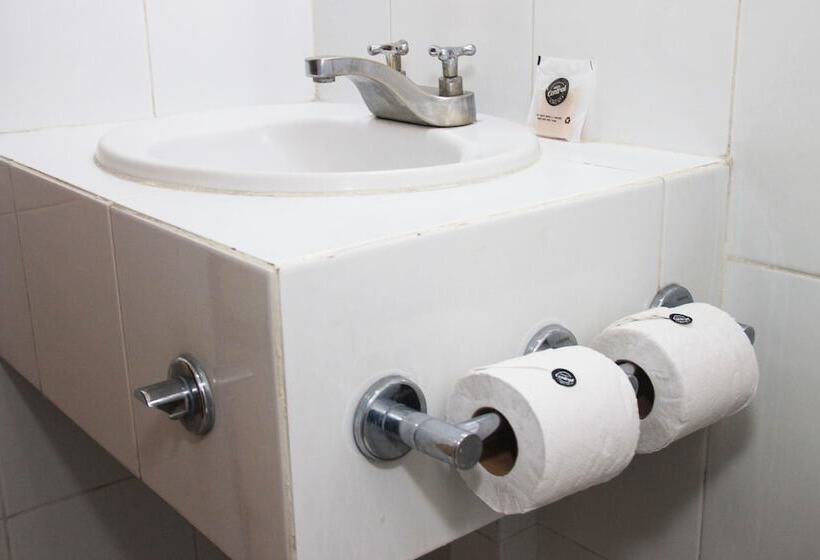 패밀리 룸, Central