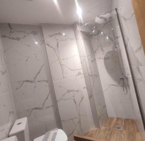 스탠다드 트리플 룸, Eliza Skiathos