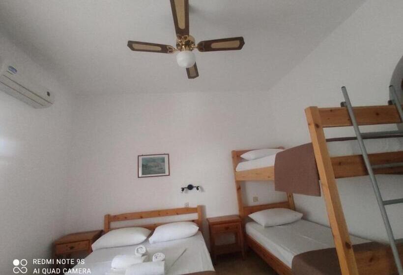 4인용 스탠다드 룸, Eliza Skiathos