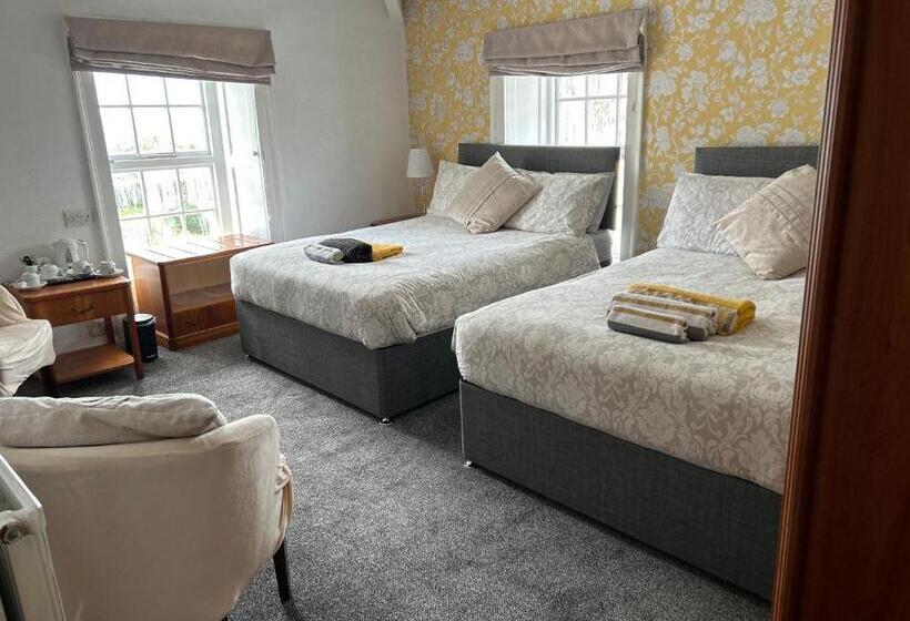 غرفة قياسية, Holland Arms