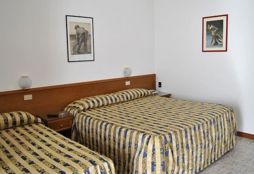 4인용 스탠다드 룸, Santorotto