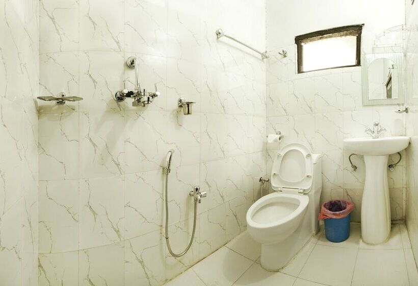 اتاق استاندارد, Sauraha Nana